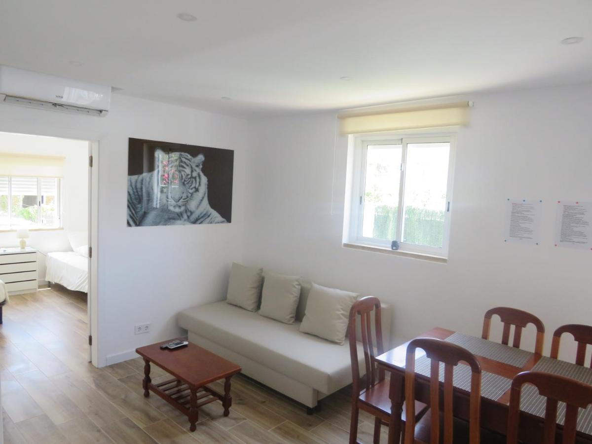 Moradia Geminada V2- Piscina Privada Villa Quarteira Dış mekan fotoğraf